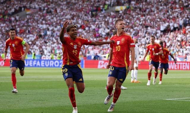 FB体育平台-英格兰力克乌克兰，表现抢眼