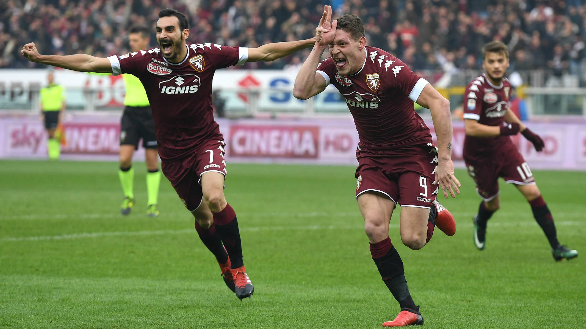 FB体育官网-意大利足坛：都灵4-0大胜卡利亚里，豪取三分