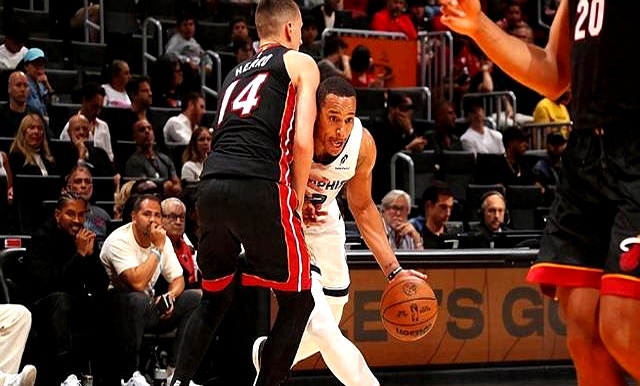 FB体育官网-灰熊队收获胜利后将对抗热火队