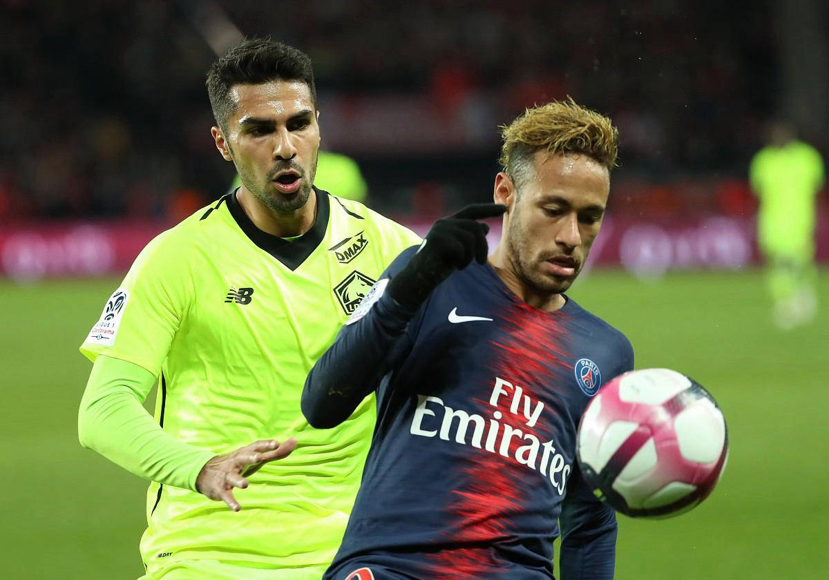 FB体育-科索沃球队遭遇新挑战，艰难备战